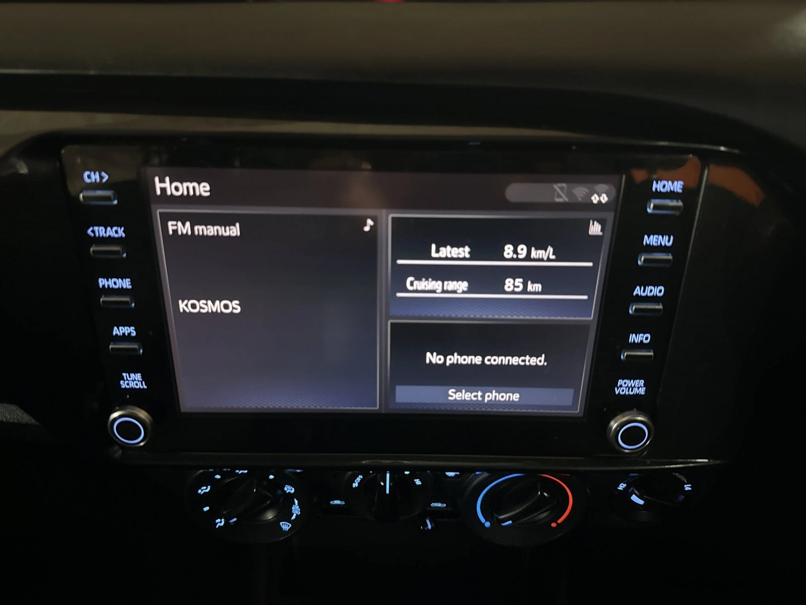 2020 Toyota Hilux photo 12