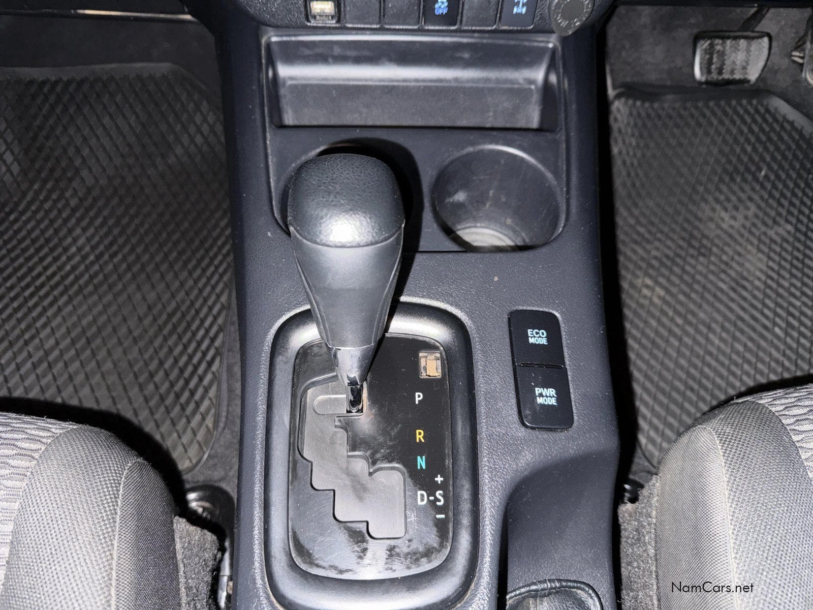 2020 Toyota Hilux photo 14