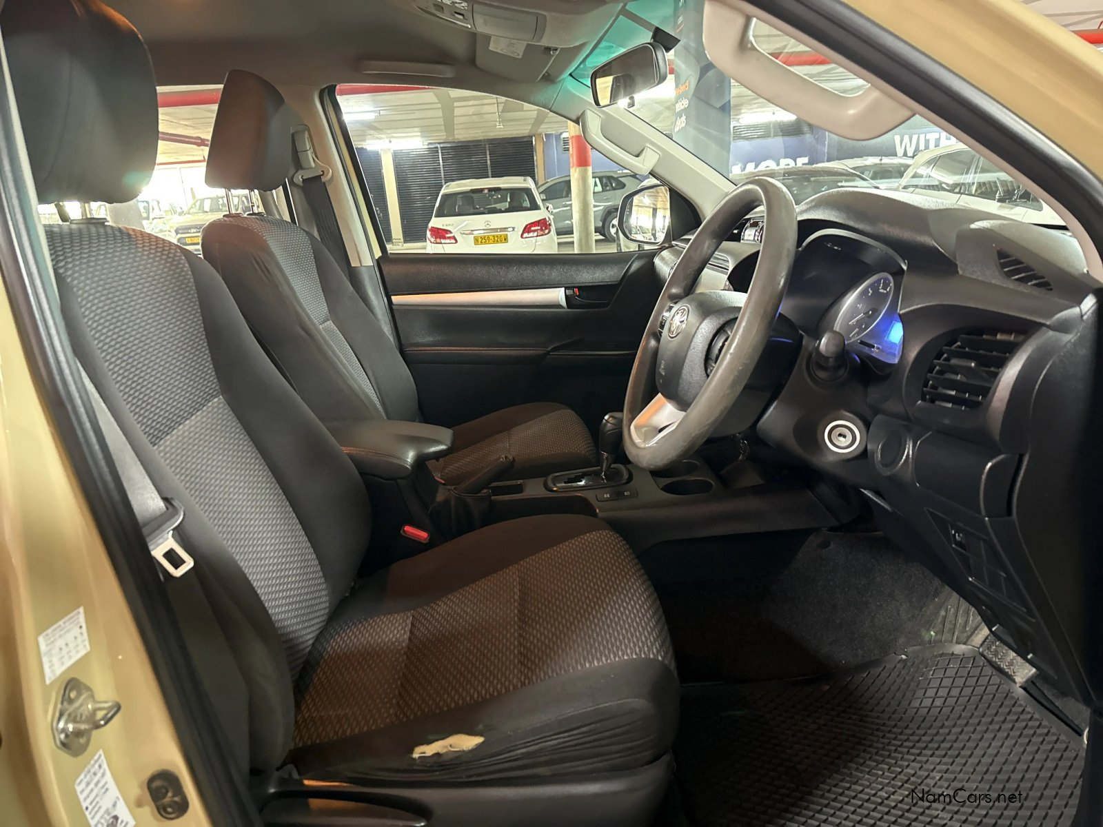 2020 Toyota Hilux photo 15