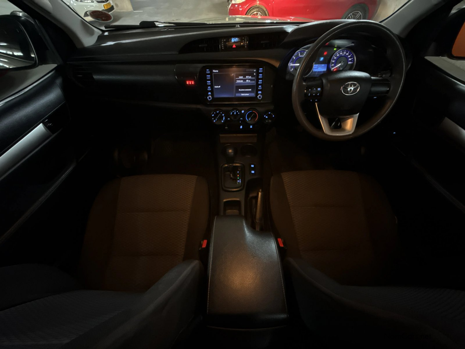 2020 Toyota Hilux photo 20