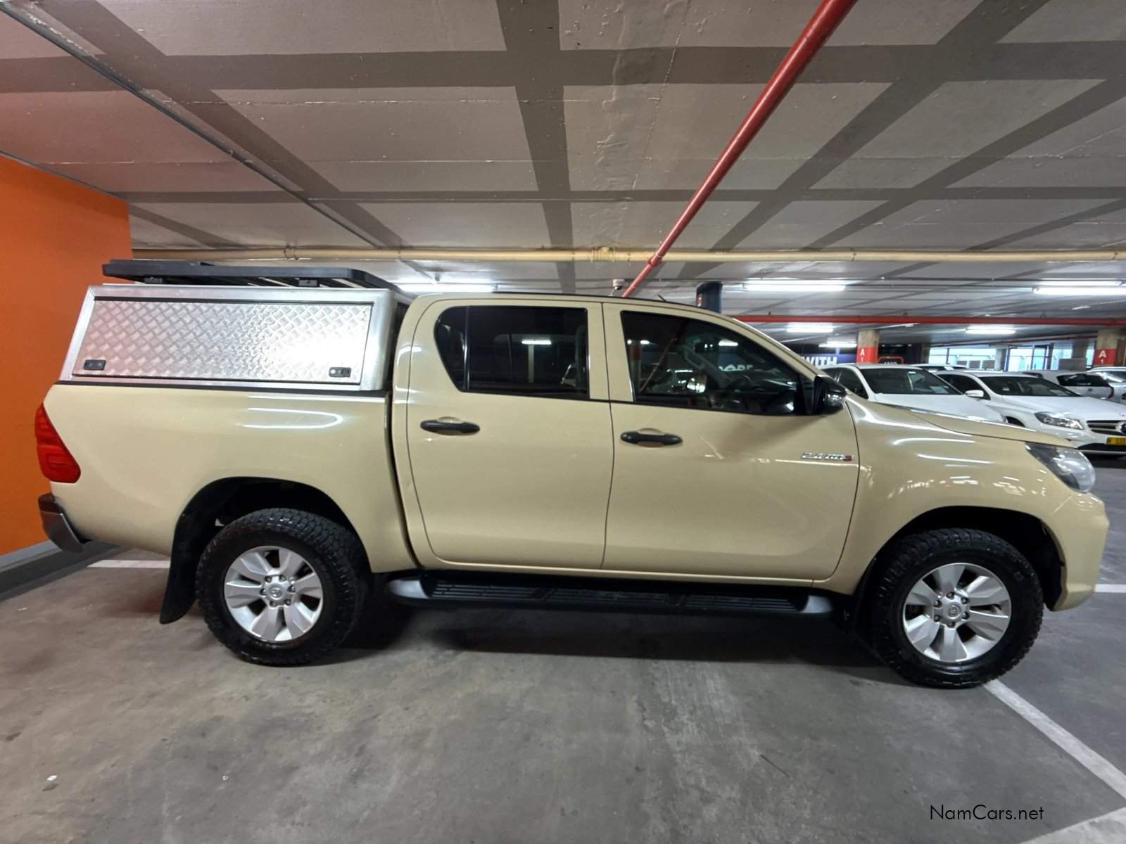 2020 Toyota Hilux photo 4