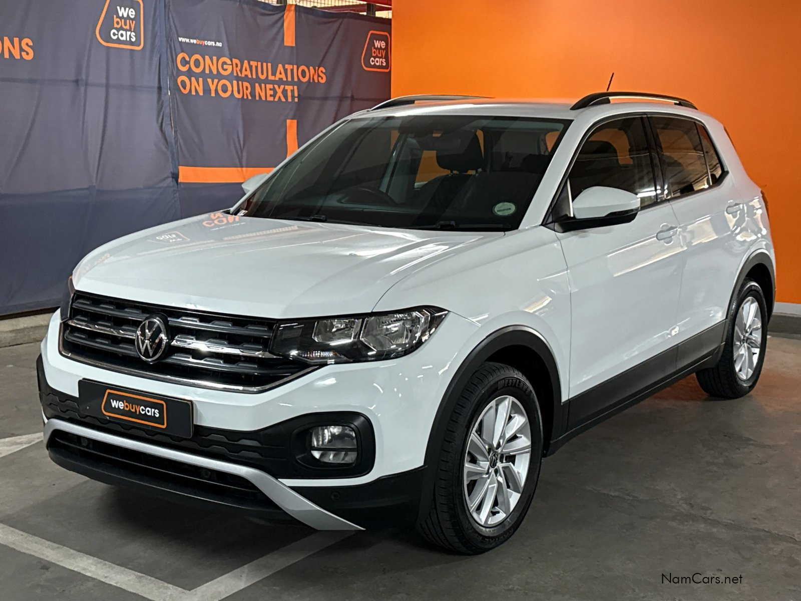 2020 Volkswagen T-Cross photo 1