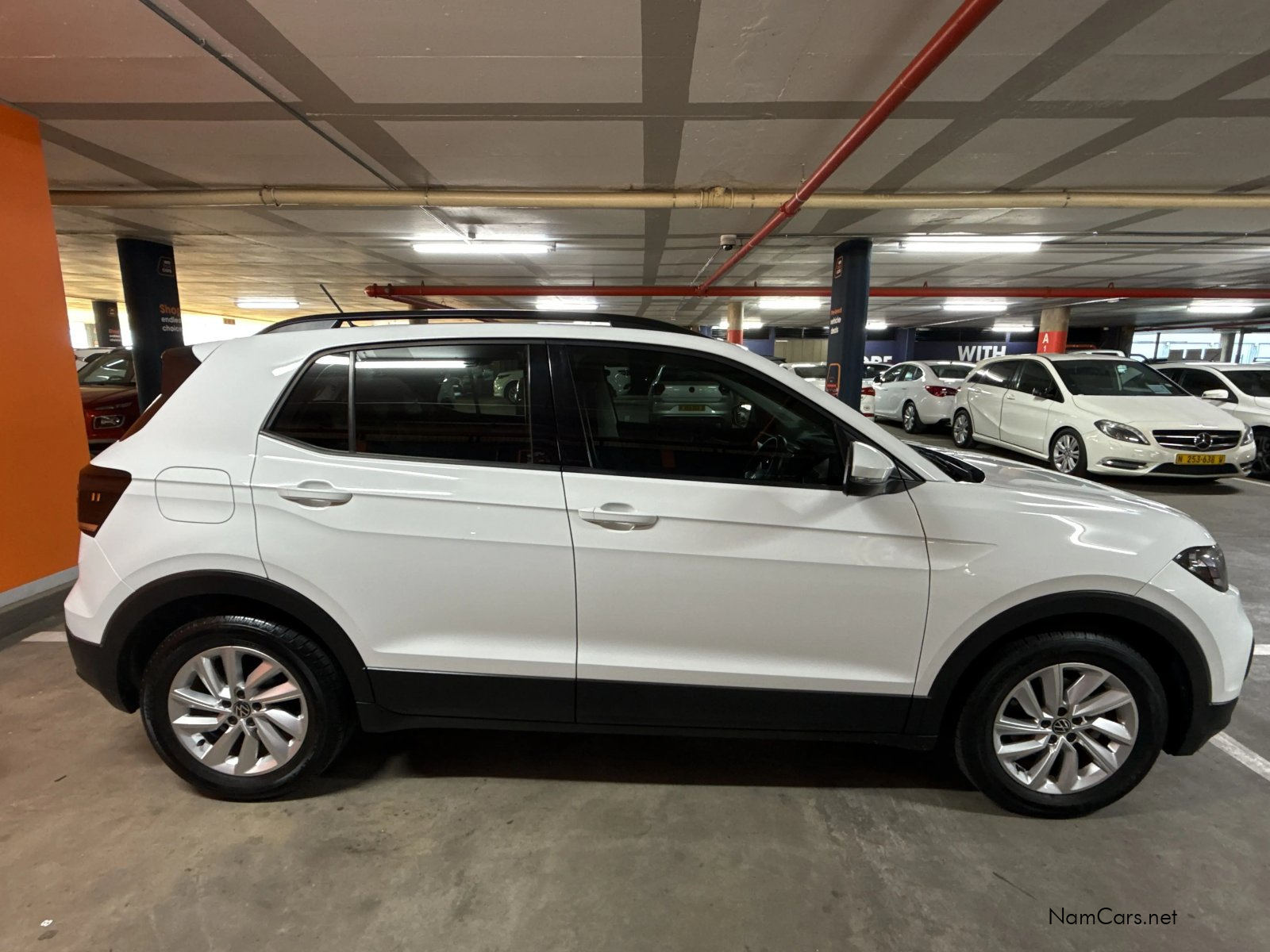 2020 Volkswagen T-Cross photo 4