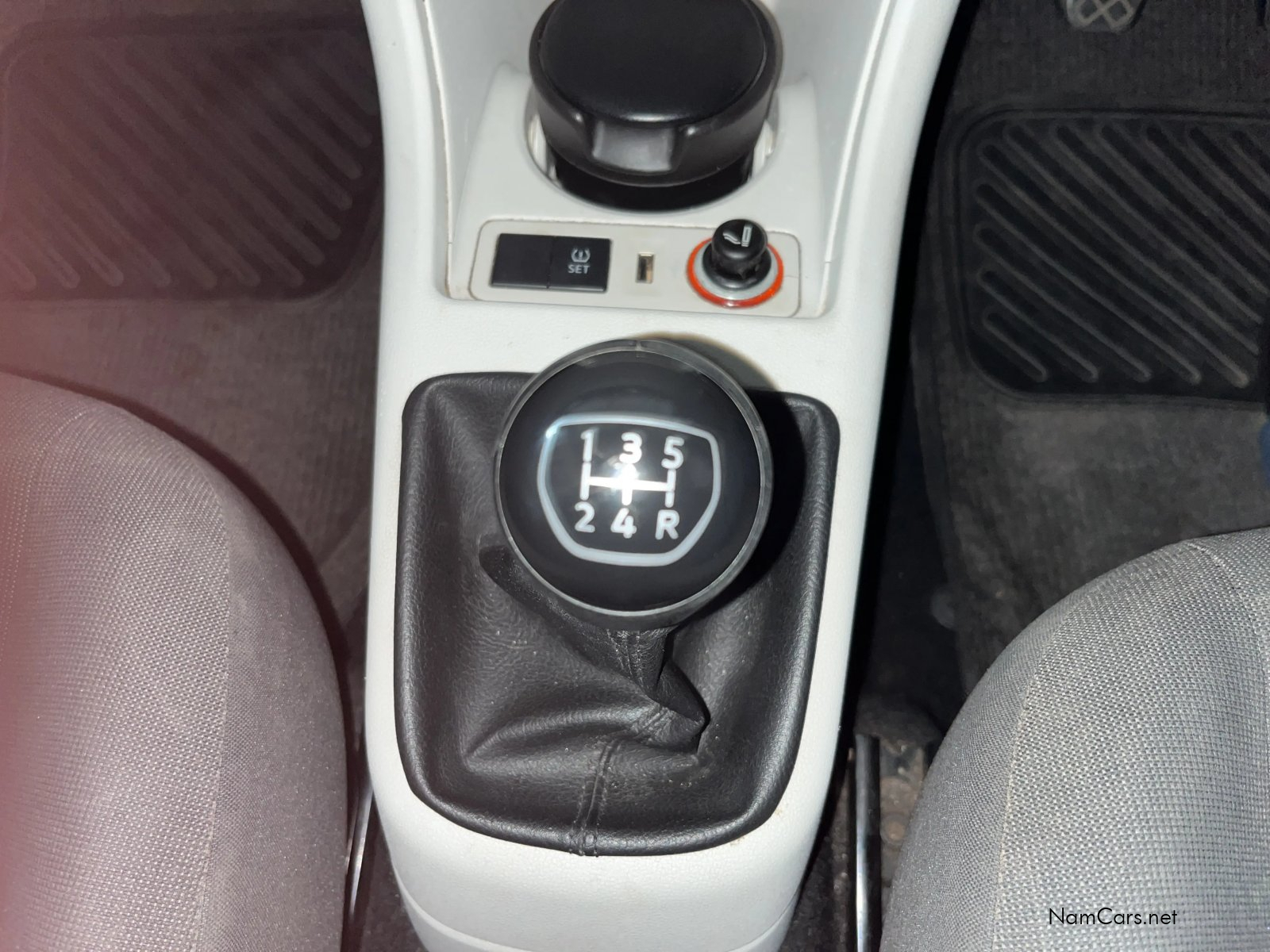 2019 Volkswagen Up photo 12