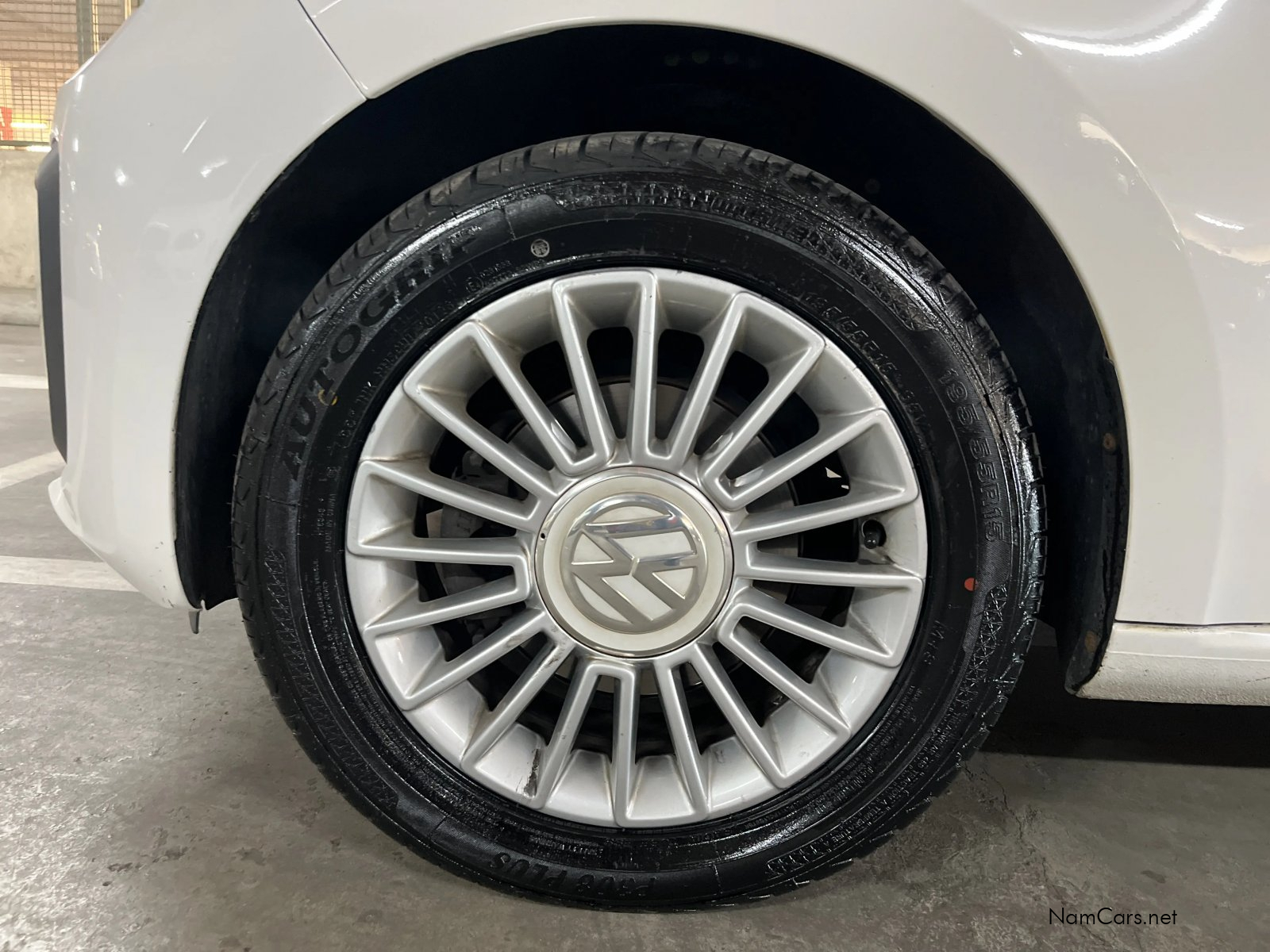 2019 Volkswagen Up photo 15