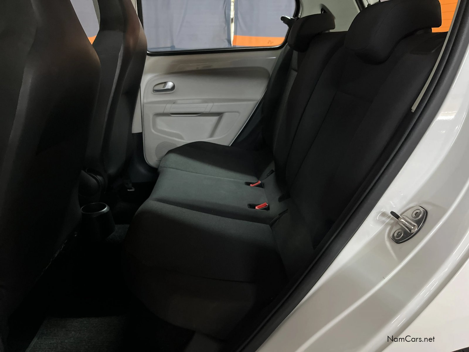 2019 Volkswagen Up photo 16