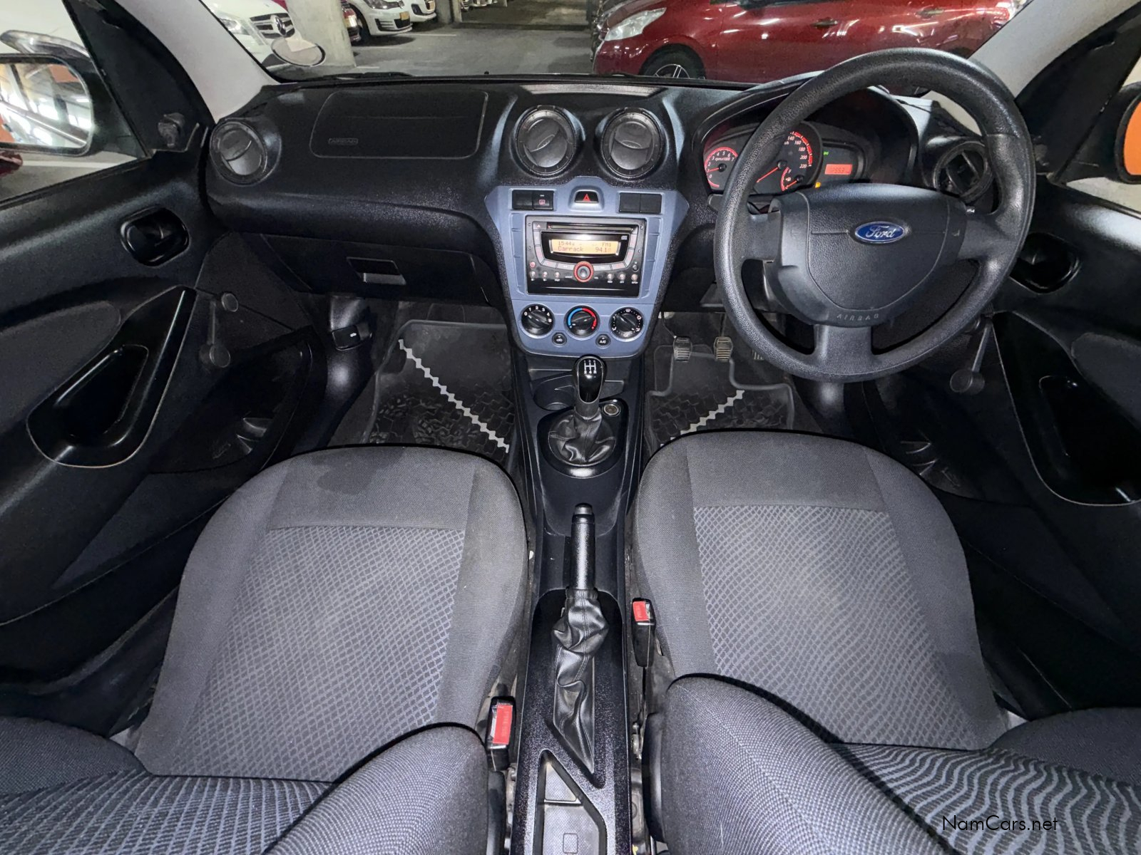 2013 Ford Figo photo 18