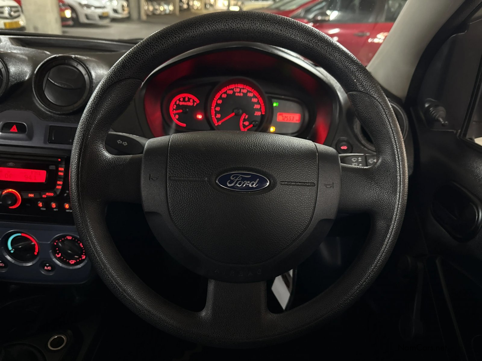 2013 Ford Figo photo 9