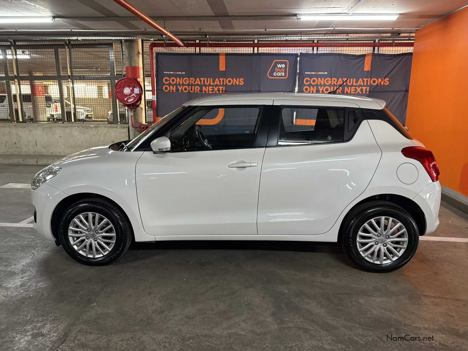 2021 Suzuki Swift photo 2