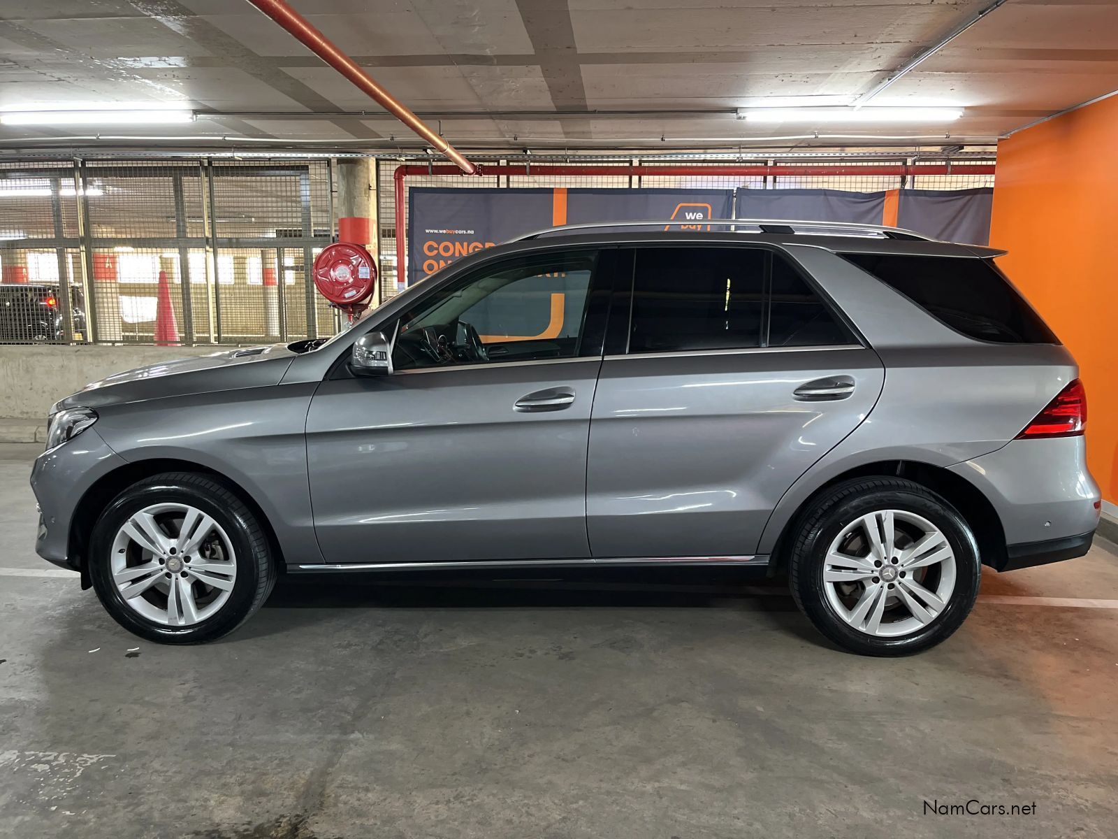 2016 Mercedes-Benz GLE photo 2