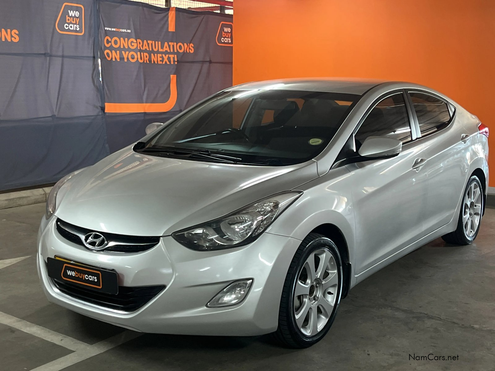 2013 Hyundai Elantra photo 1