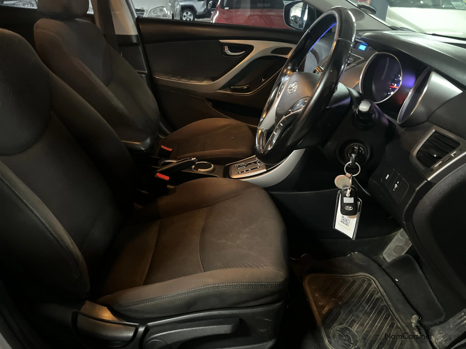 2013 Hyundai Elantra photo 13