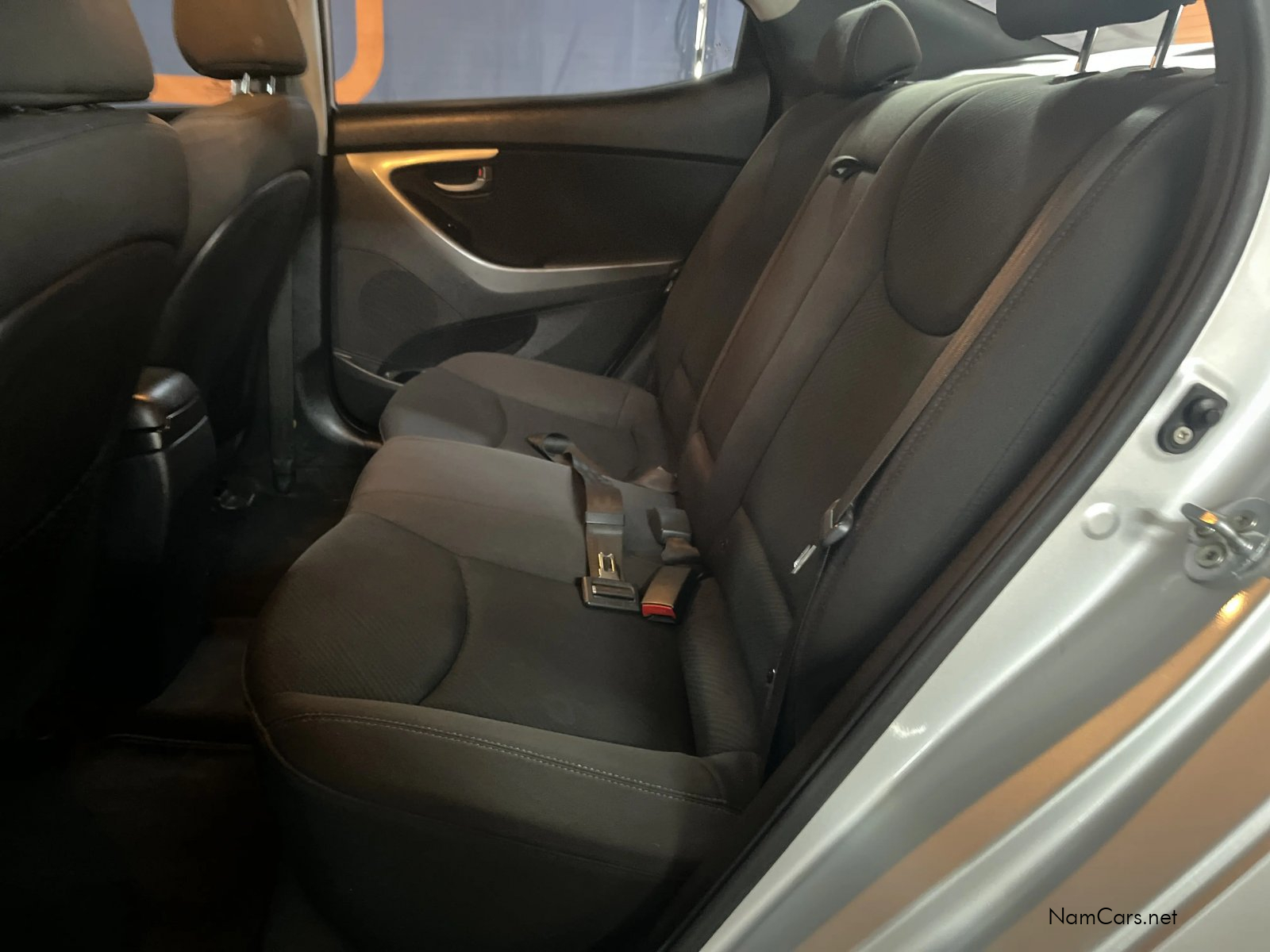 2013 Hyundai Elantra photo 16