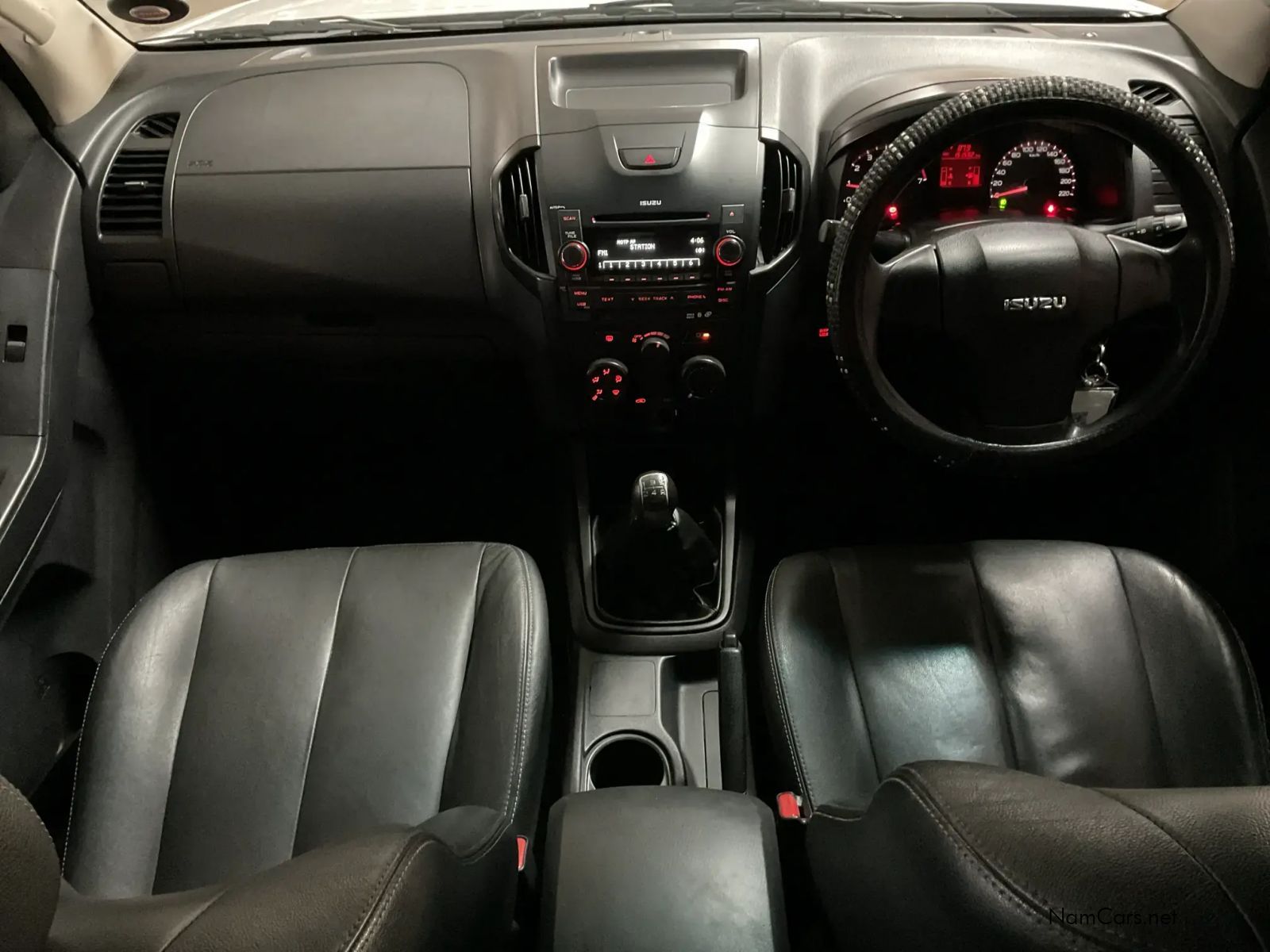 2016 Isuzu KB Series photo 14