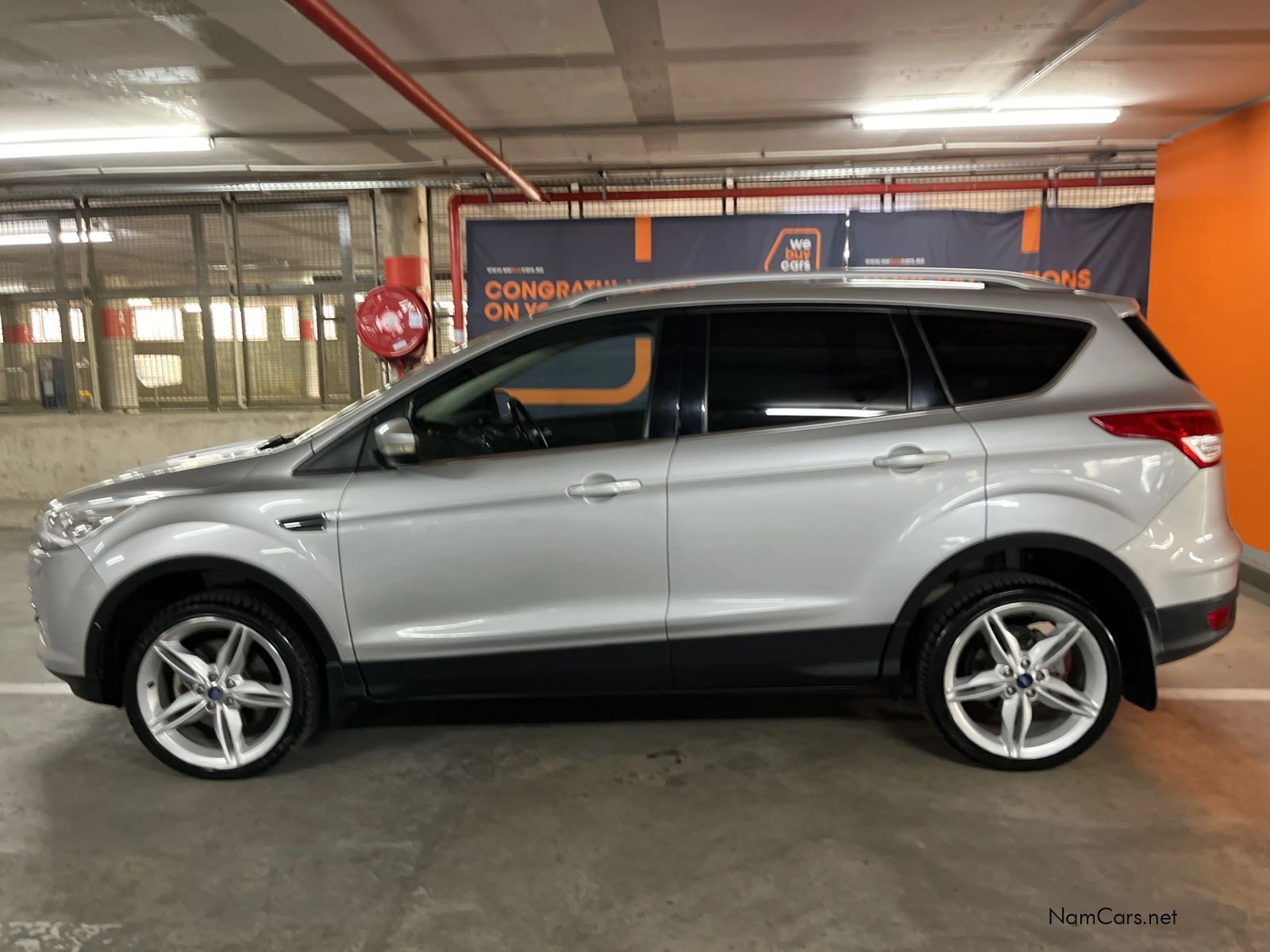 2015 Ford Kuga photo 2