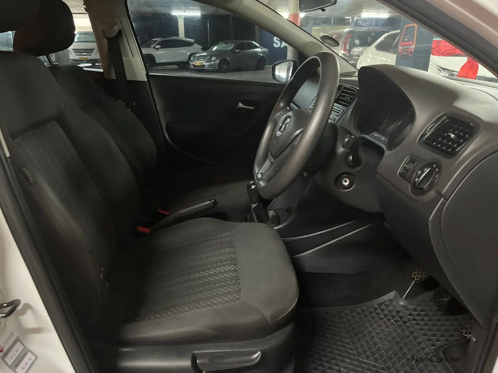 2016 Volkswagen Polo Vivo photo 11