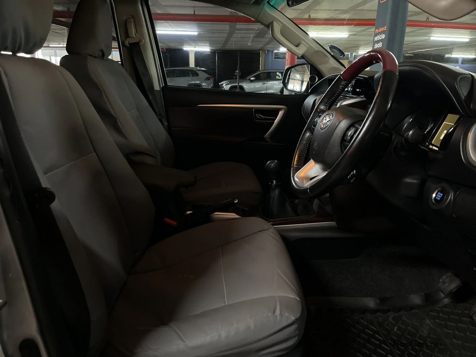 2016 Toyota Fortuner photo 13