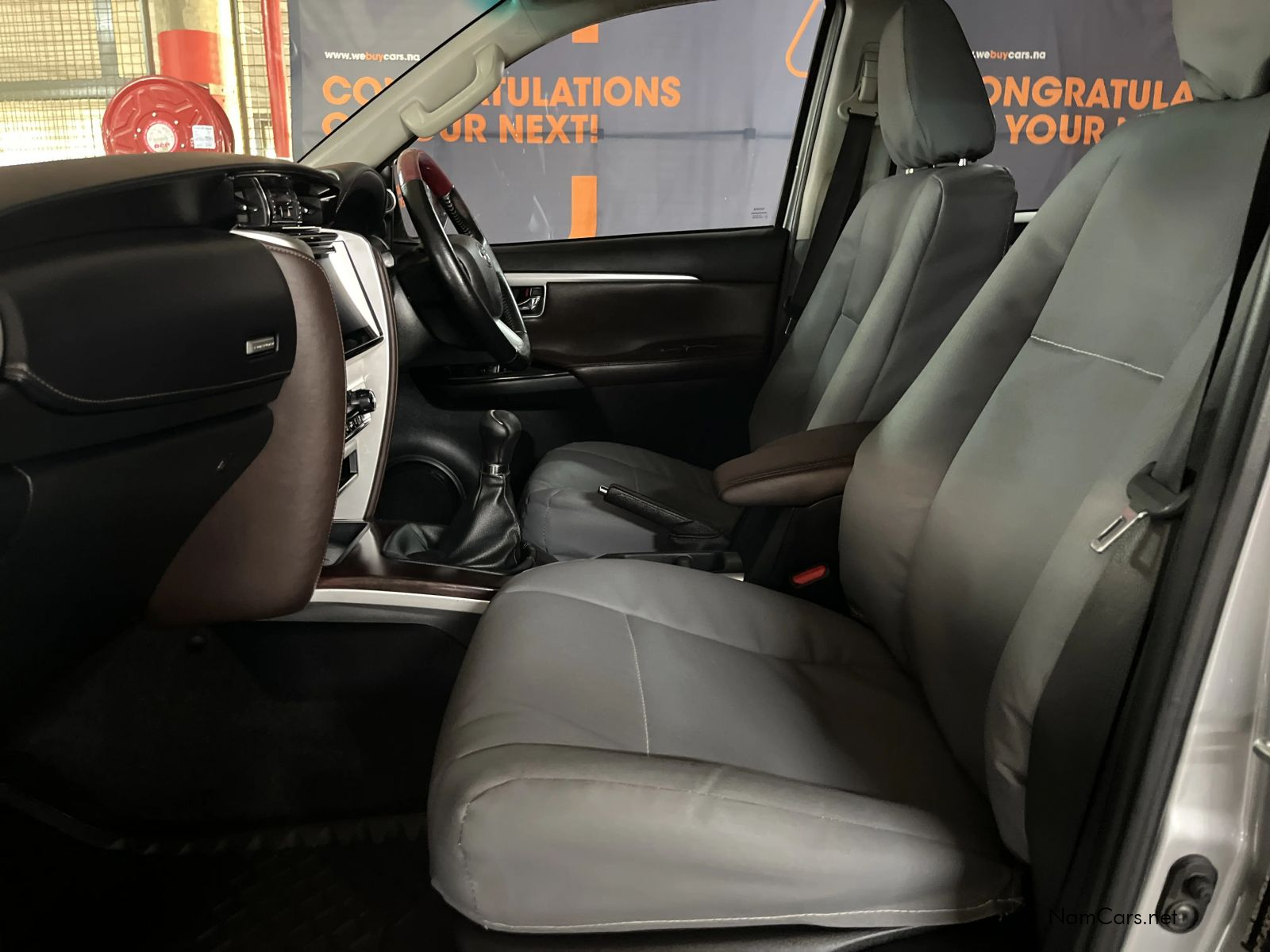 2016 Toyota Fortuner photo 14