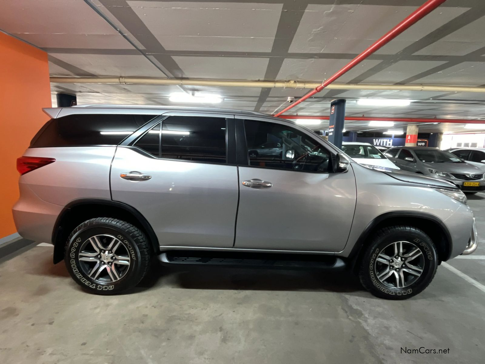 2016 Toyota Fortuner photo 4