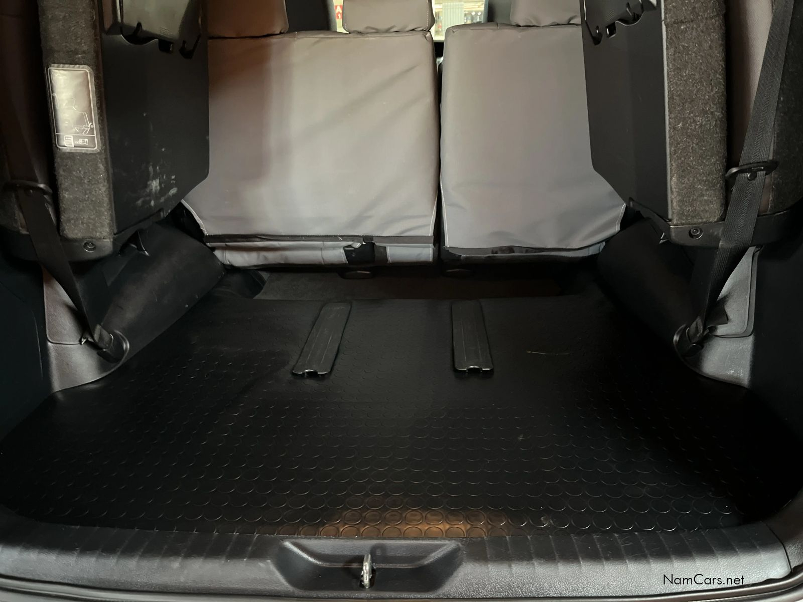 2016 Toyota Fortuner photo 7