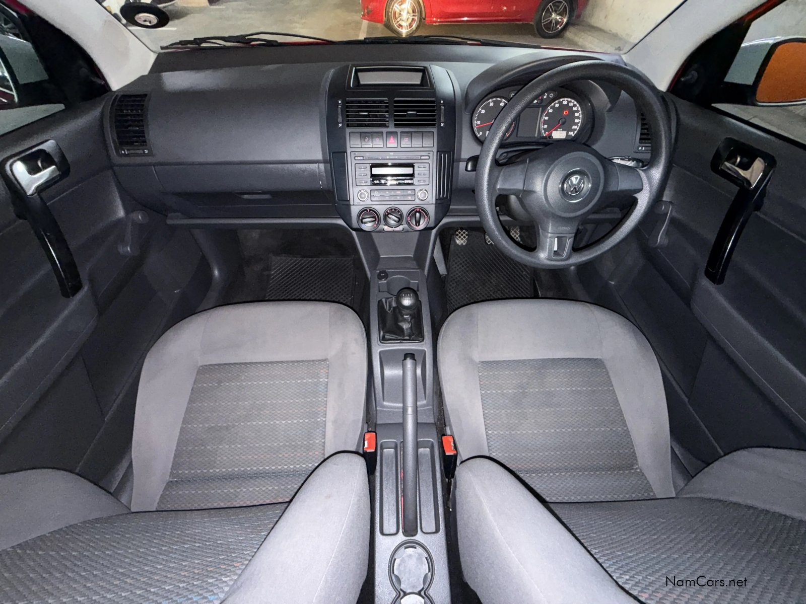 2018 Volkswagen Polo Vivo photo 18