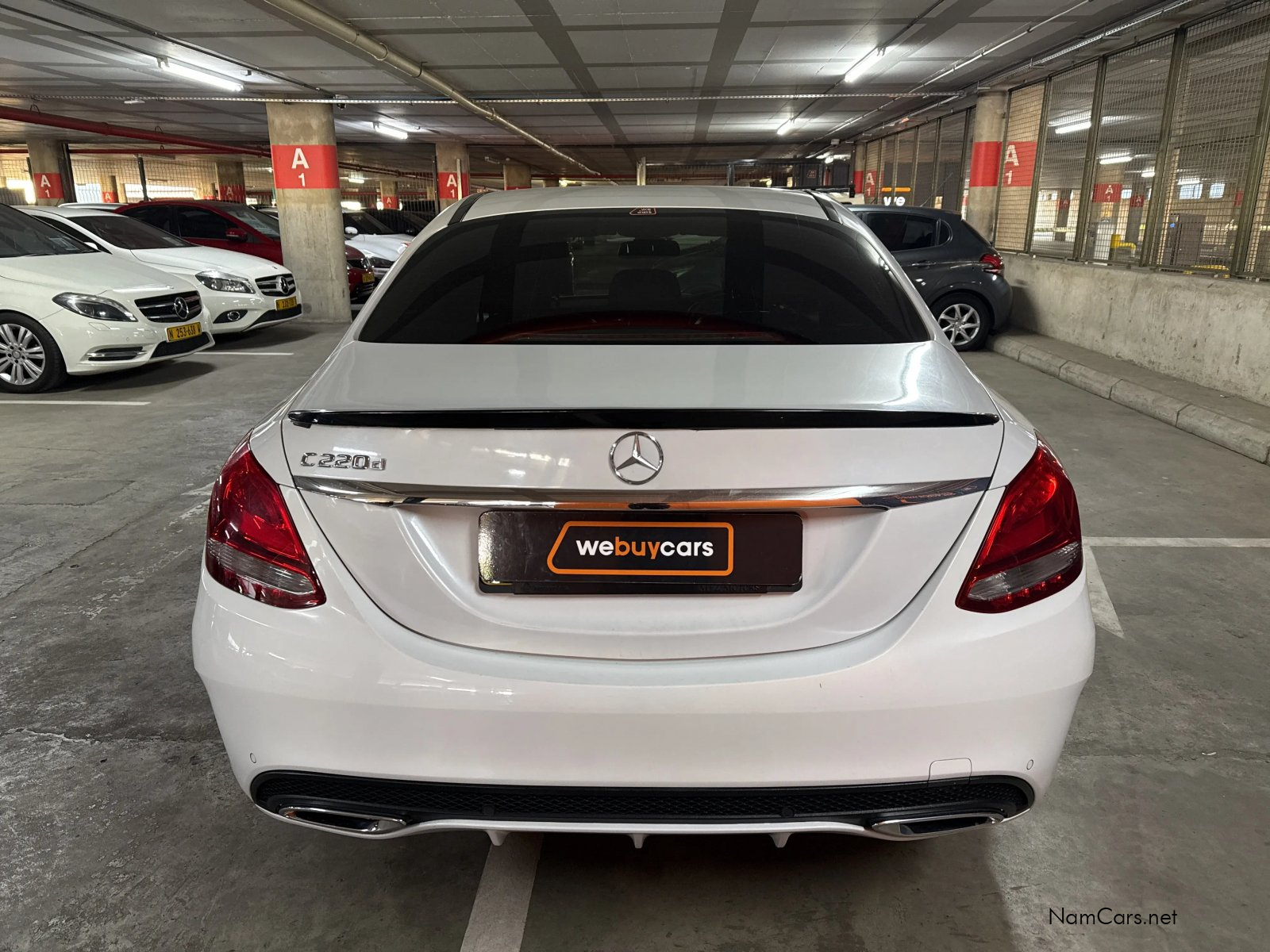 2015 Mercedes-Benz C Class photo 3