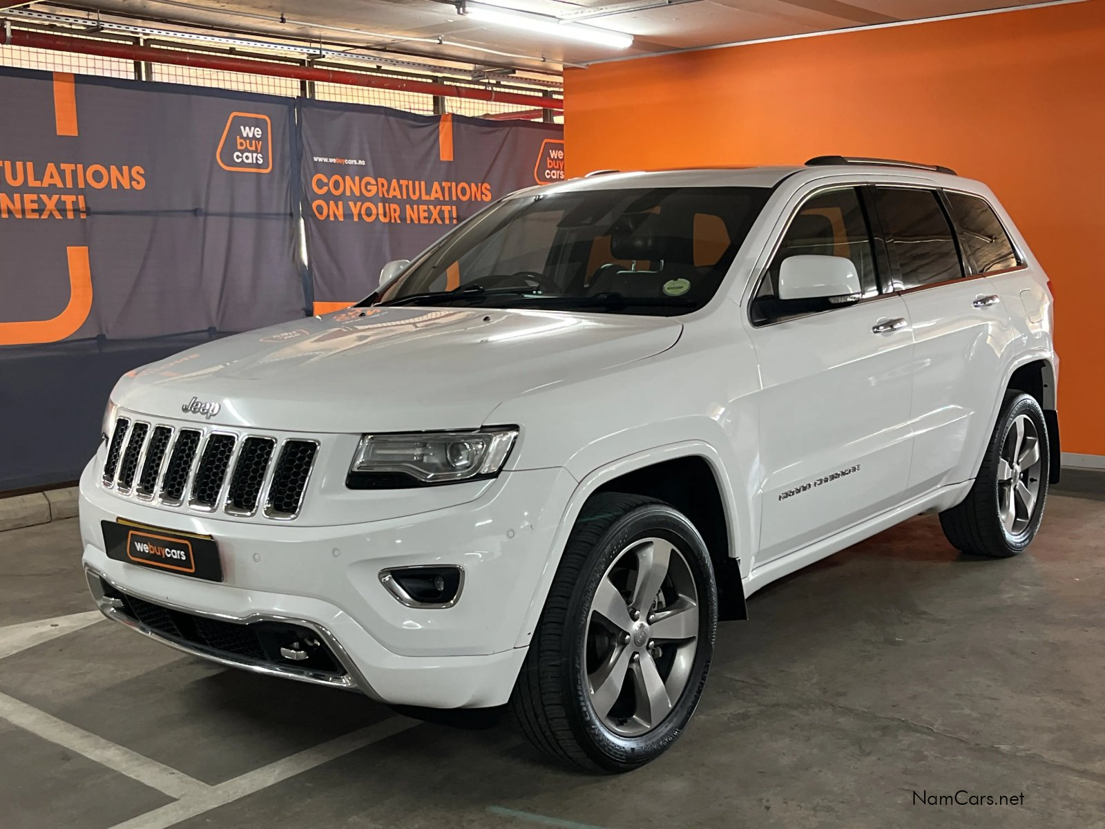 2017 Jeep Grand Cherokee photo 1