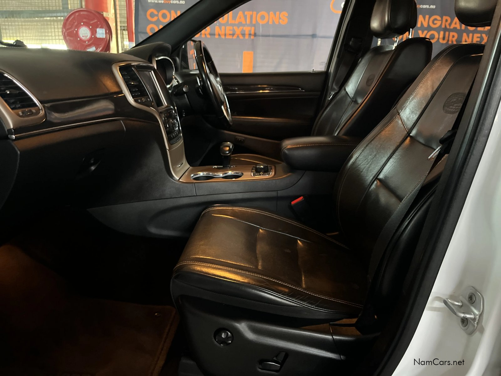 2017 Jeep Grand Cherokee photo 14