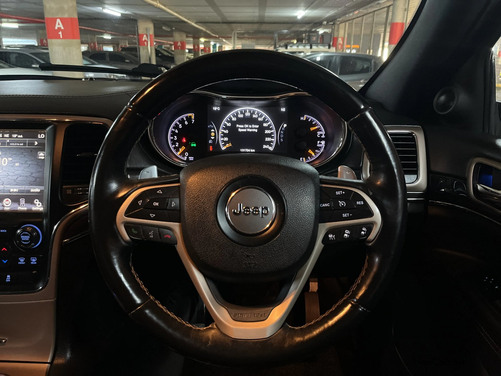 2017 Jeep Grand Cherokee photo 9