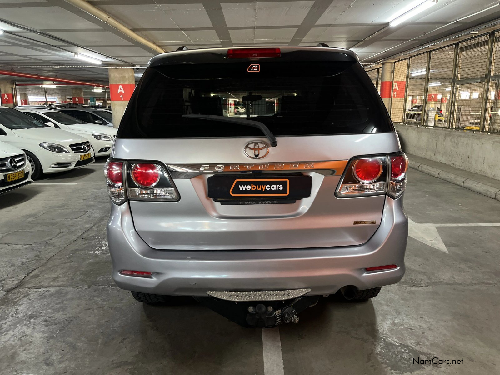 2015 Toyota Fortuner photo 3