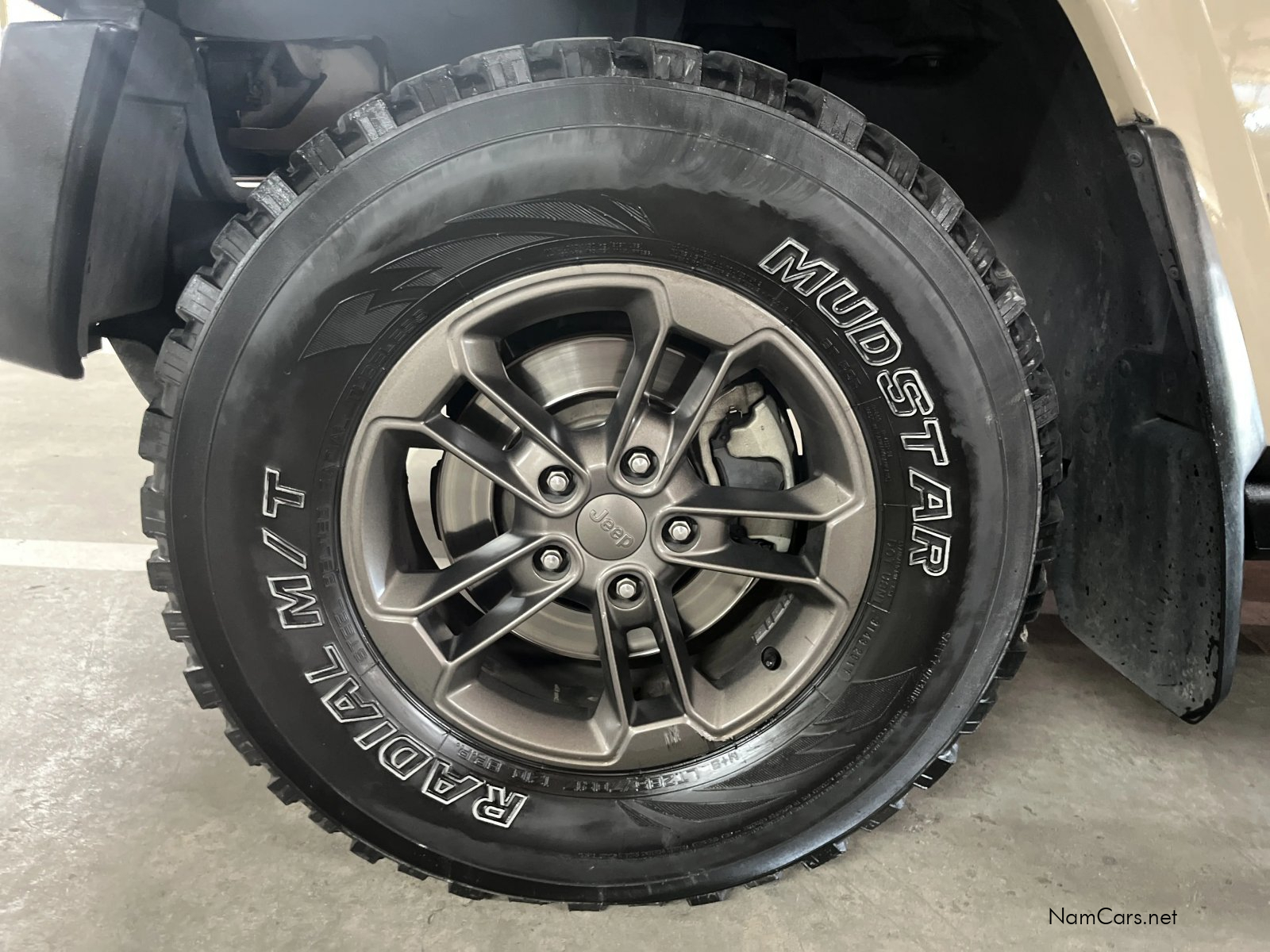 2016 Jeep Wrangler photo 15