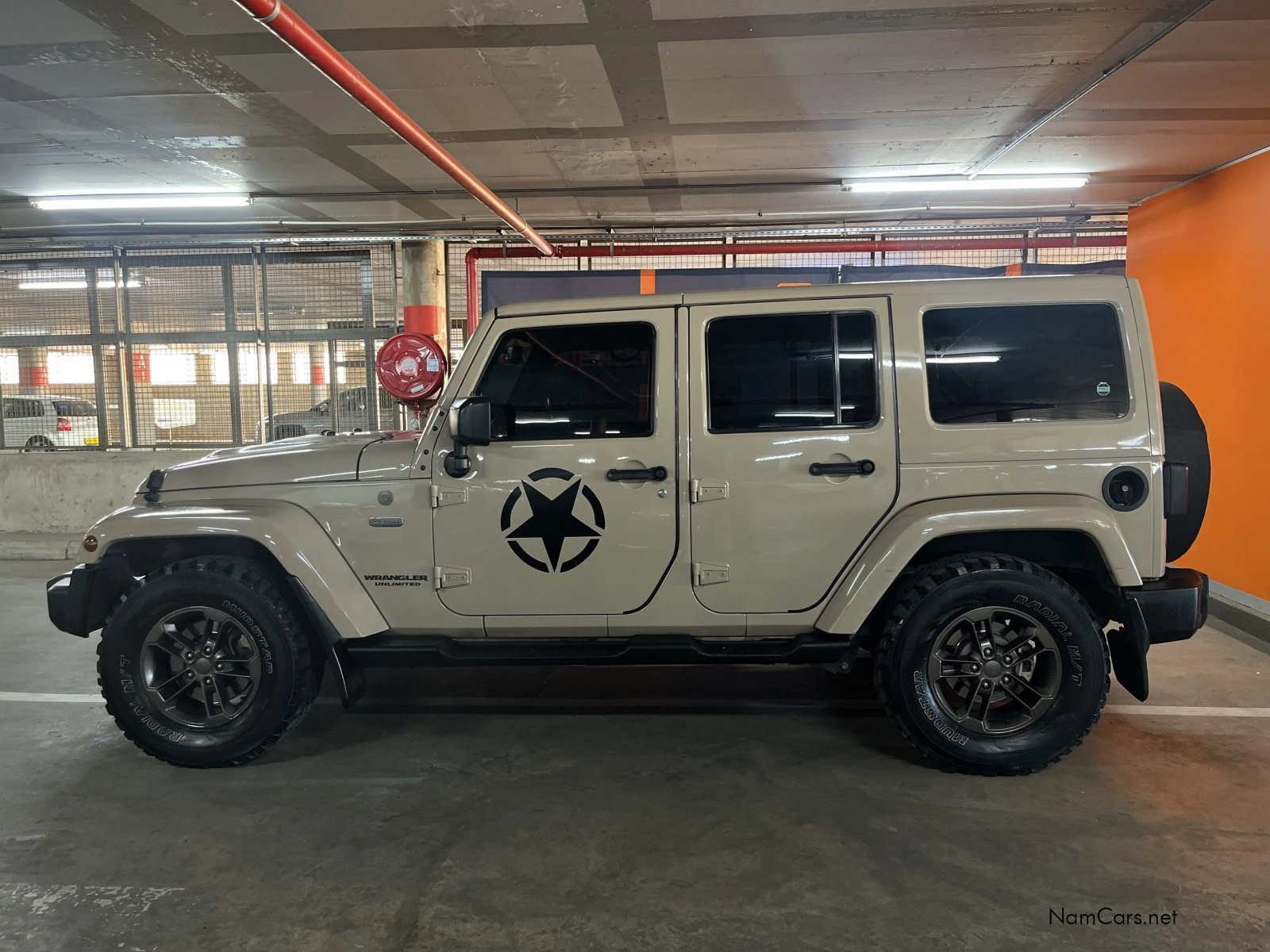 2016 Jeep Wrangler photo 2