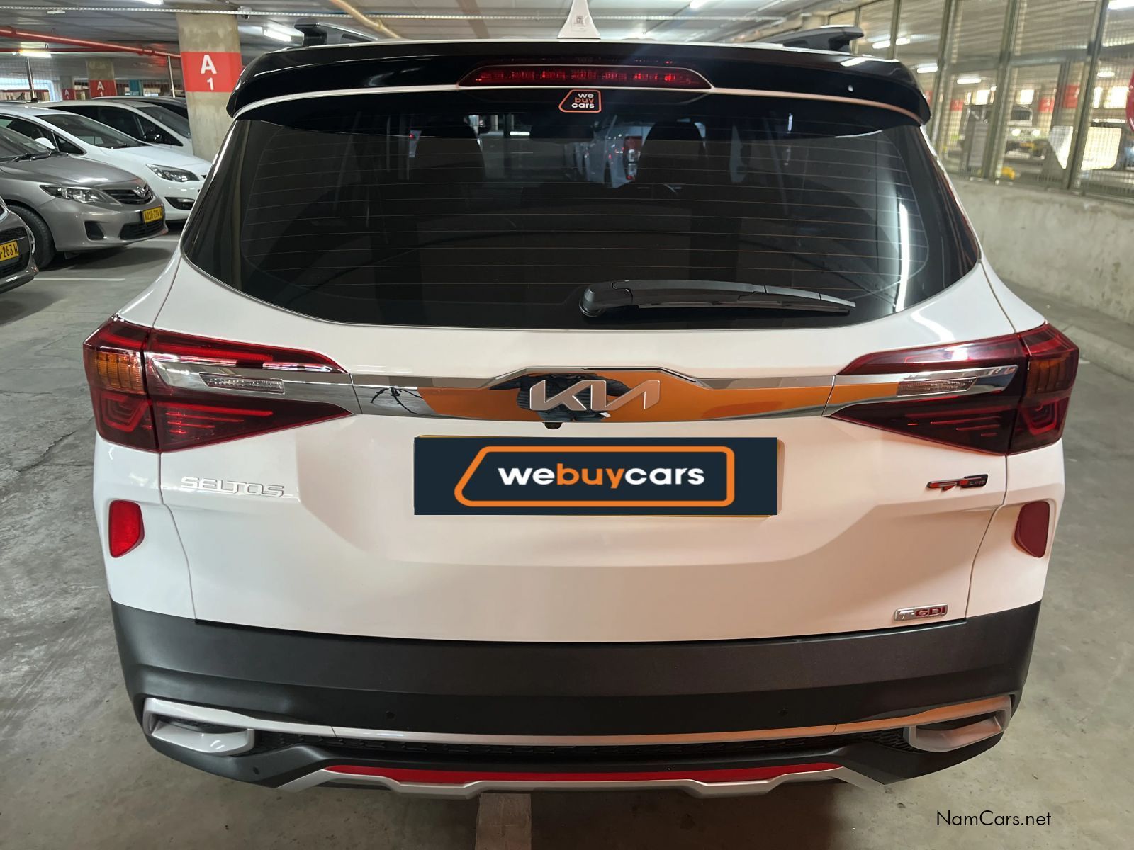 2023 Kia Seltos photo 3