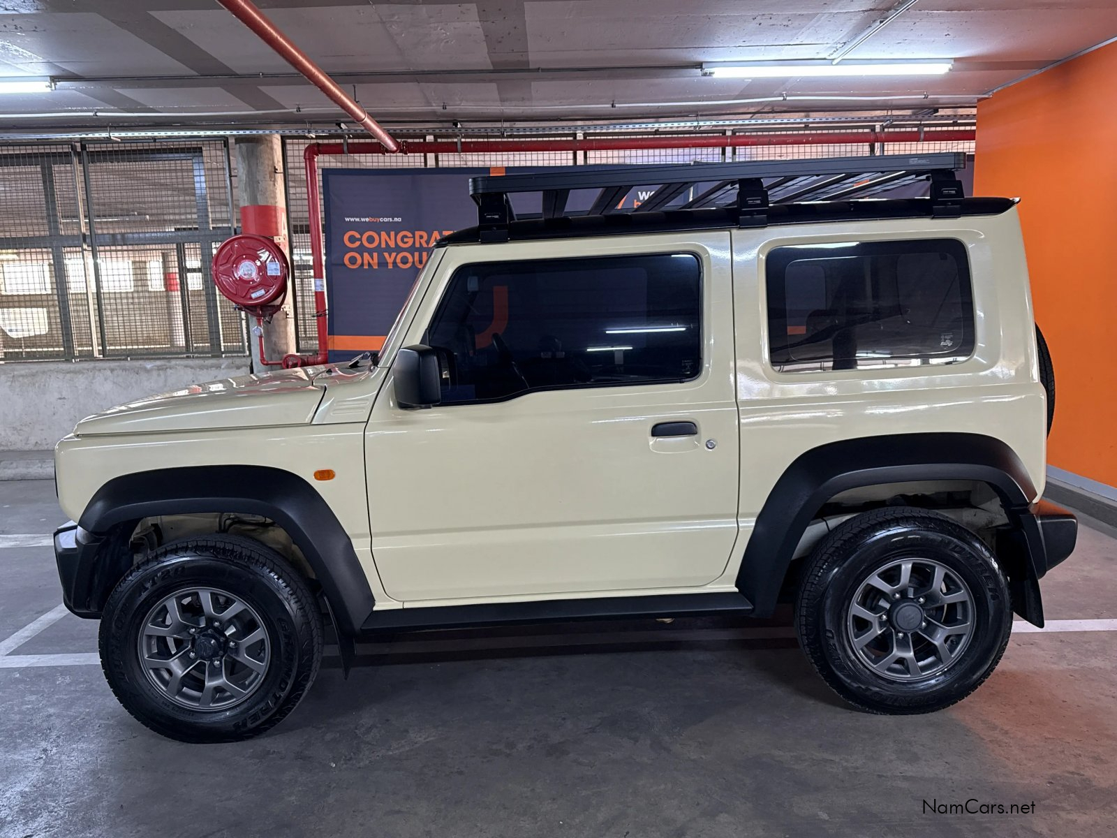 2022 Suzuki Jimny photo 2