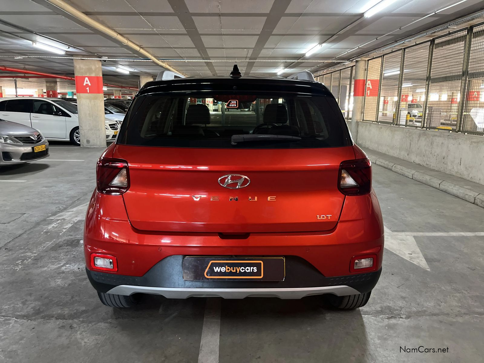 2021 Hyundai Venue photo 3