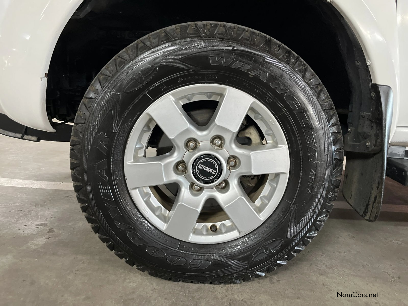 2018 Nissan Hardbody photo 13