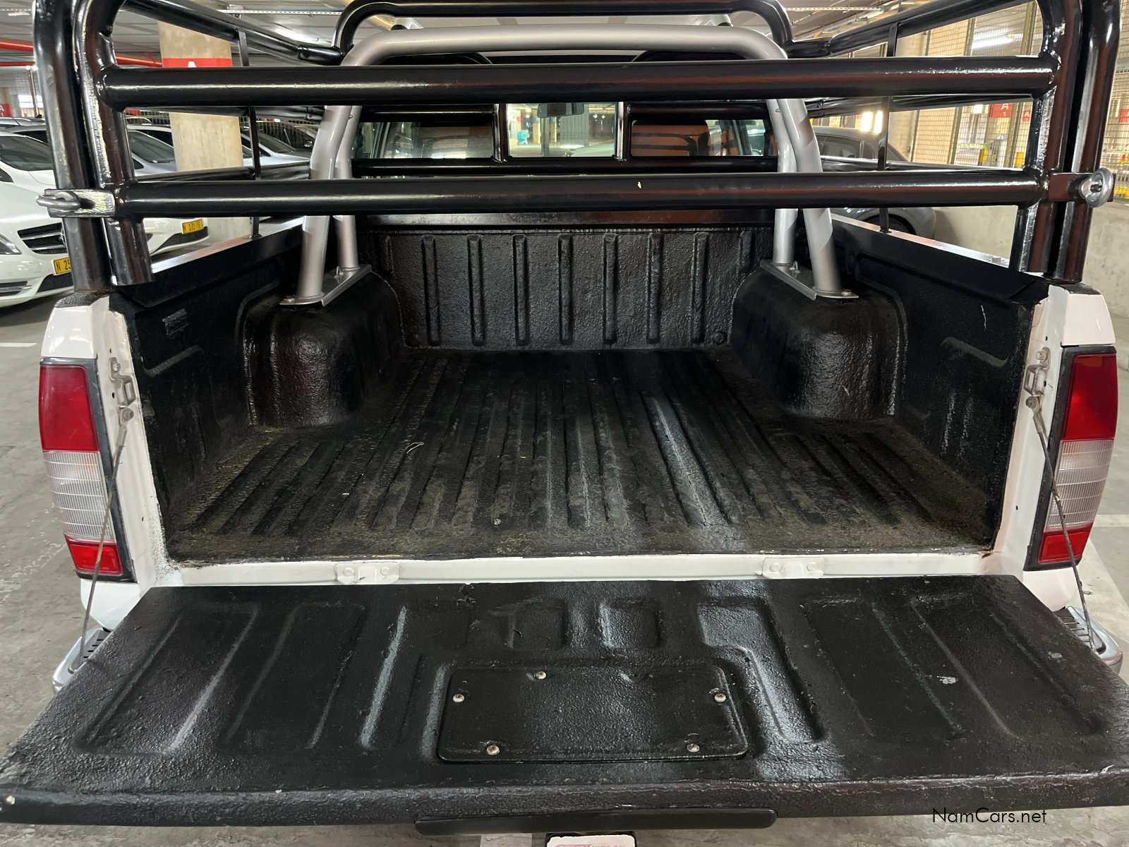 2018 Nissan Hardbody photo 6