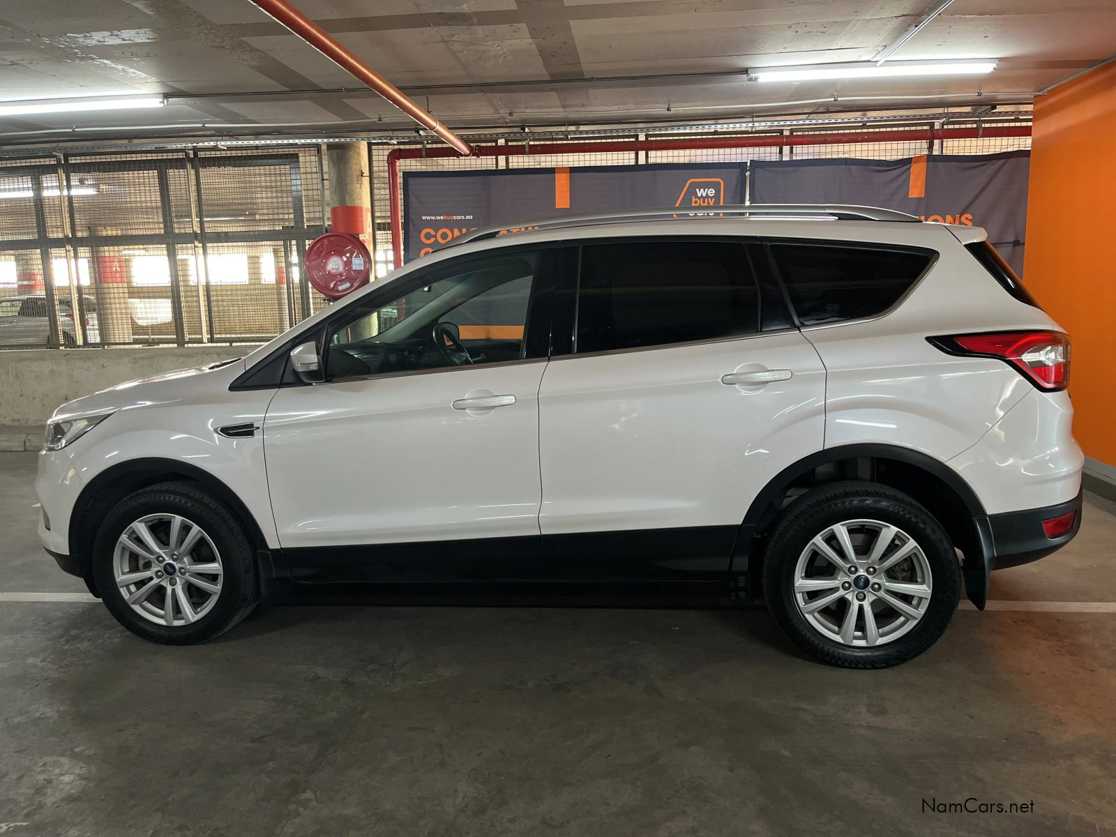 2020 Ford Kuga photo 2