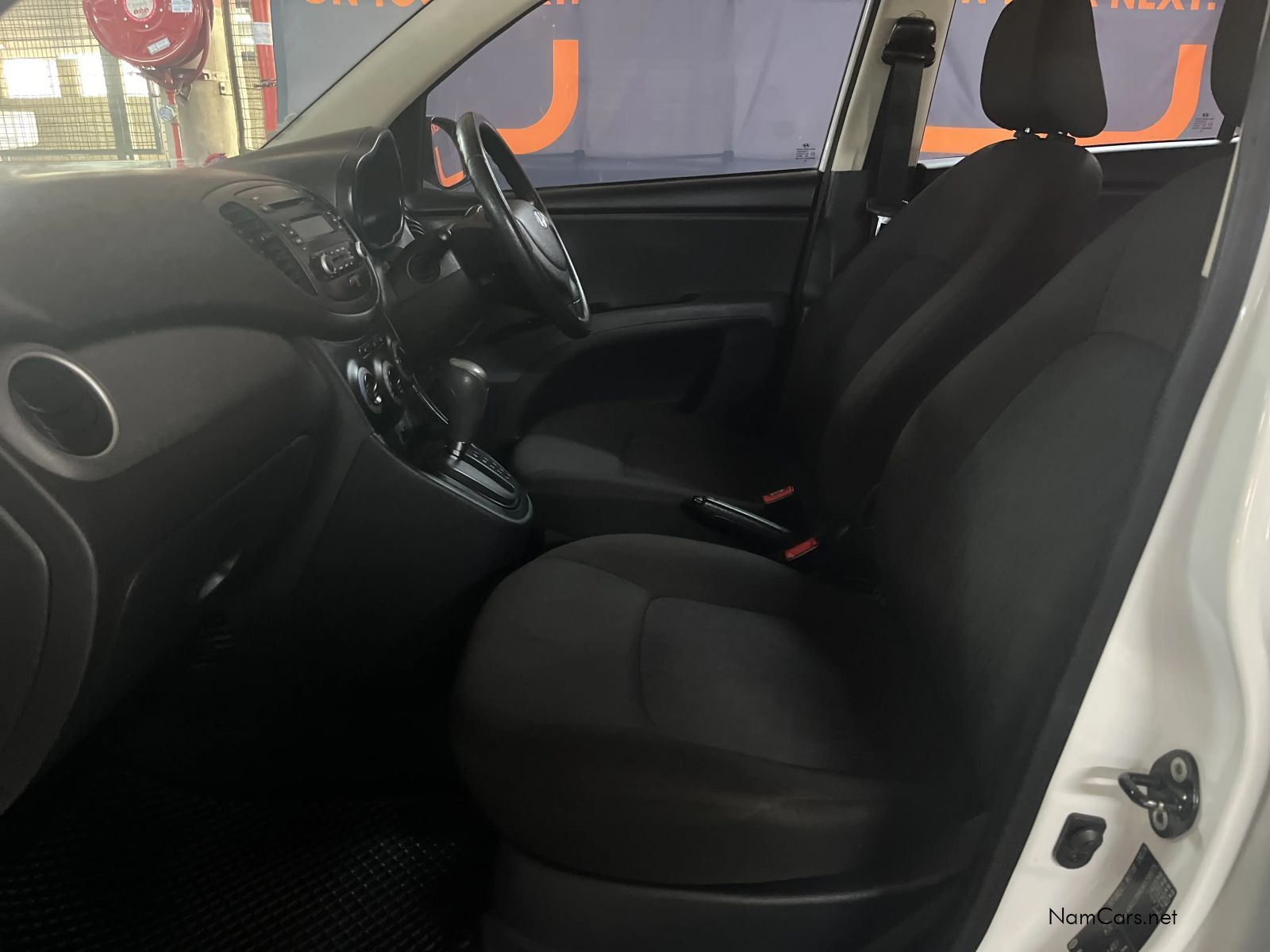 2015 Hyundai i10 photo 14