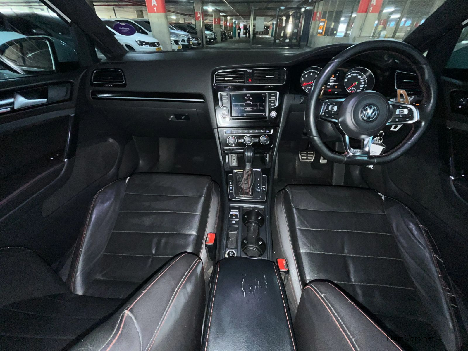 2015 Volkswagen Golf photo 19