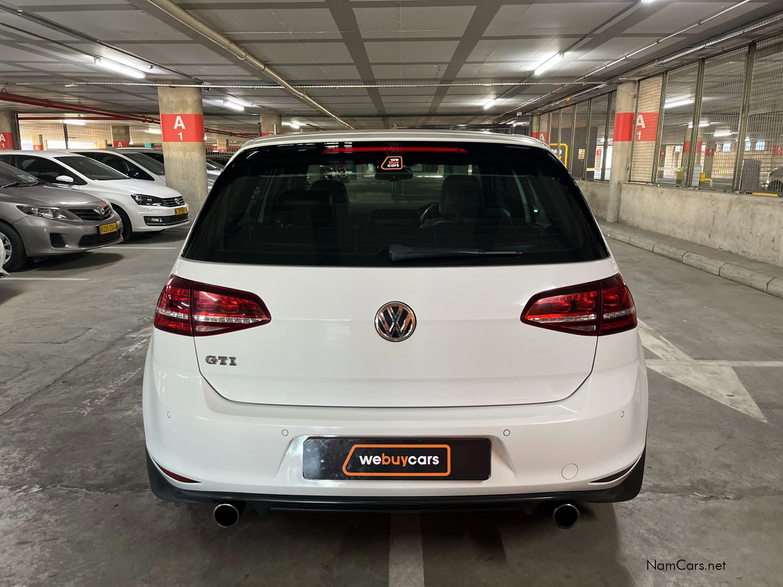 2015 Volkswagen Golf photo 3