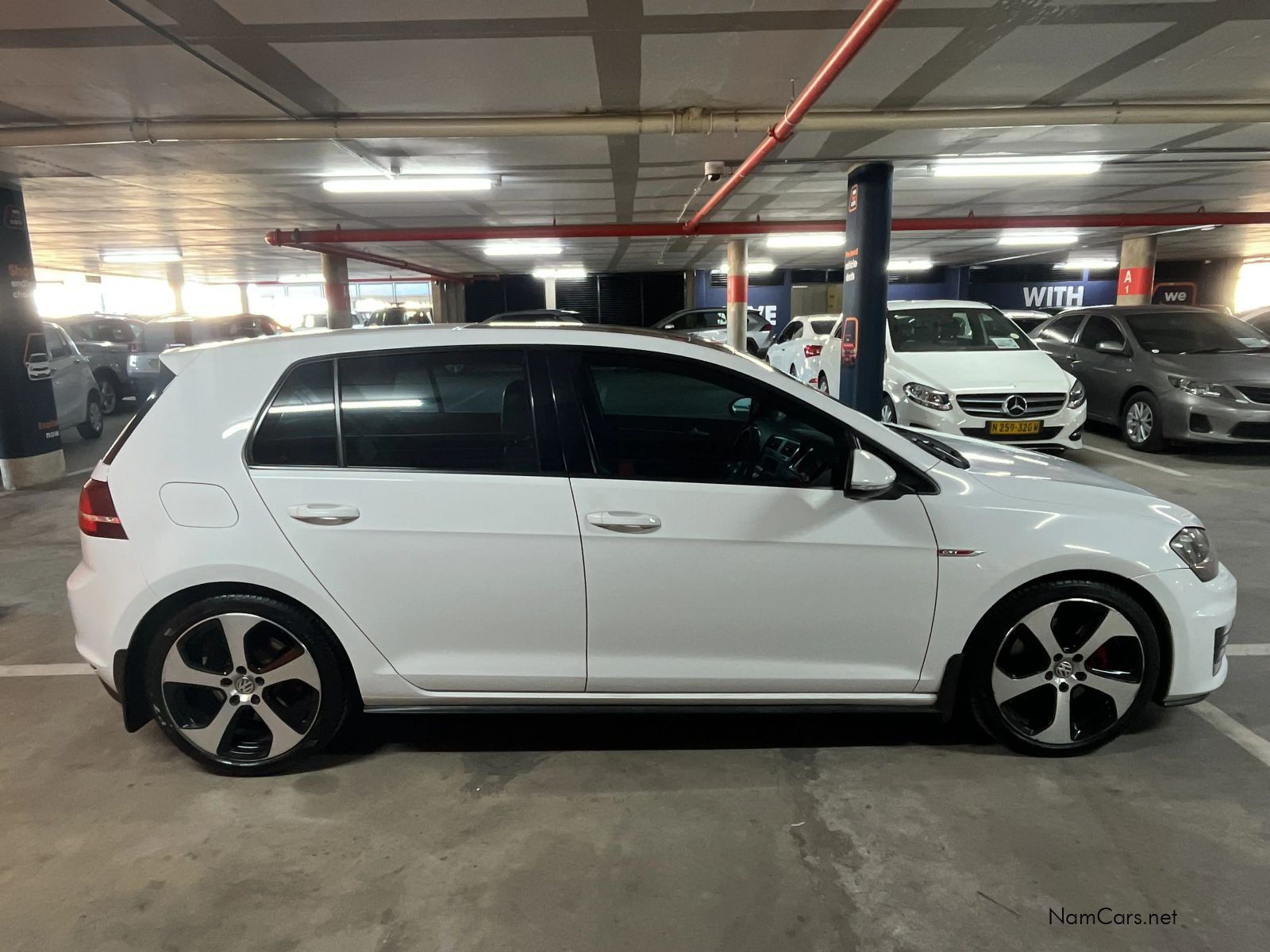 2015 Volkswagen Golf photo 4