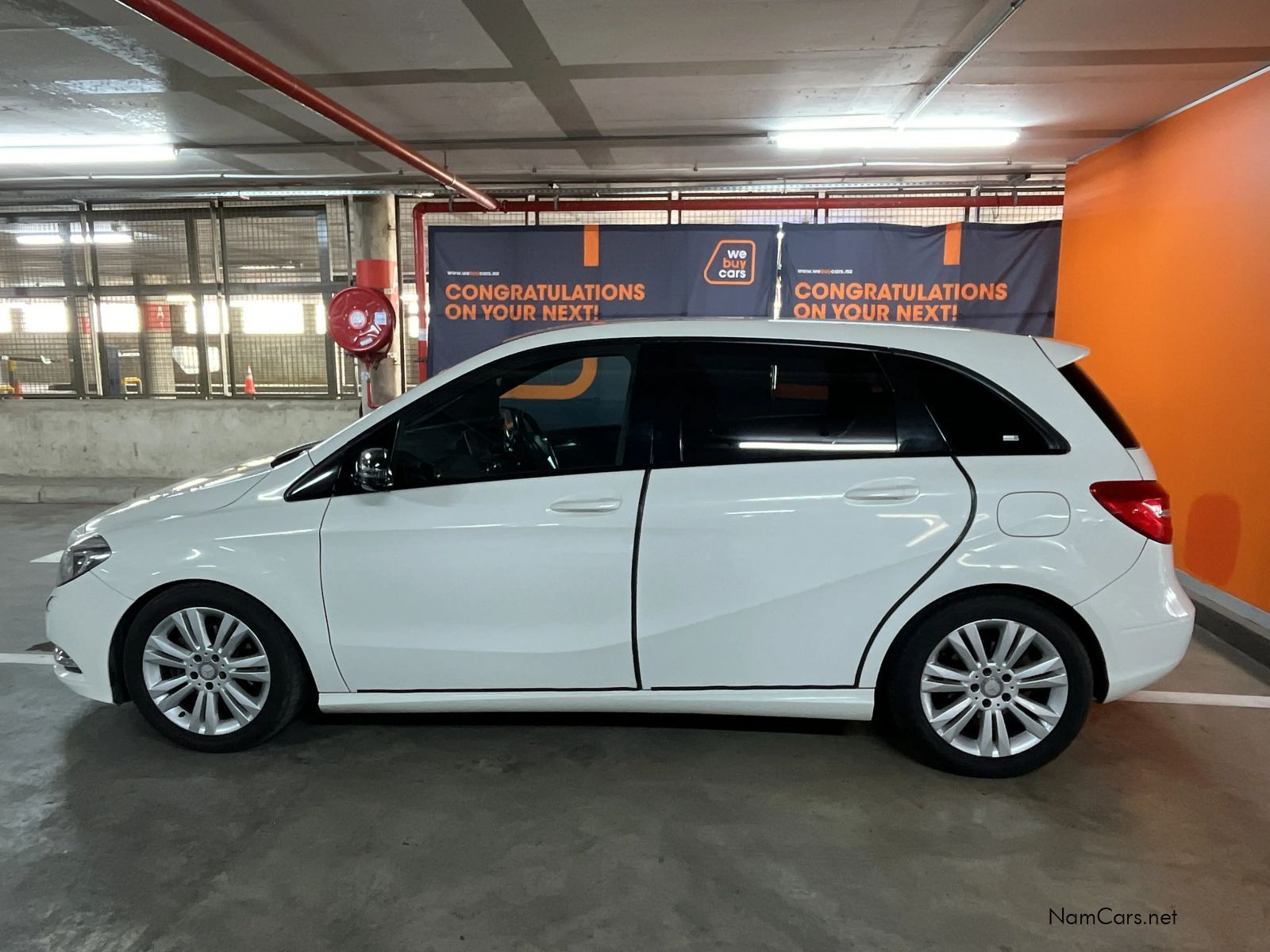 2013 Mercedes-Benz B Class photo 2