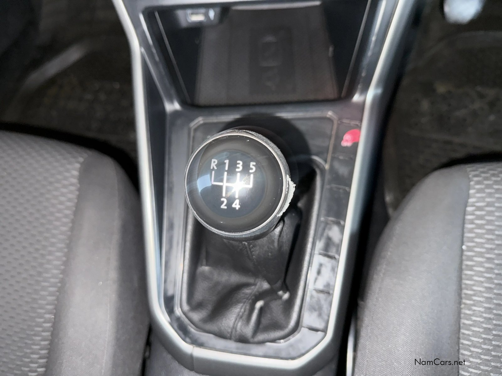 2019 Volkswagen Polo photo 12