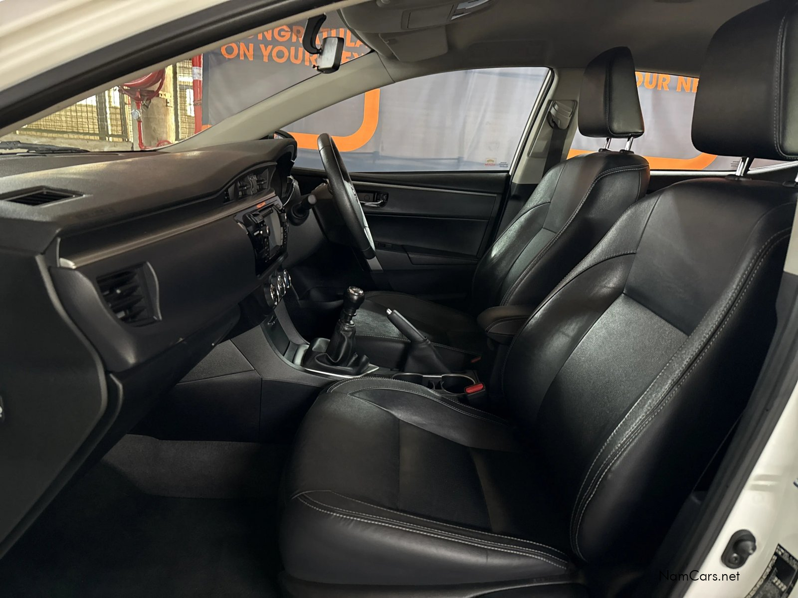 2014 Toyota Corolla photo 14