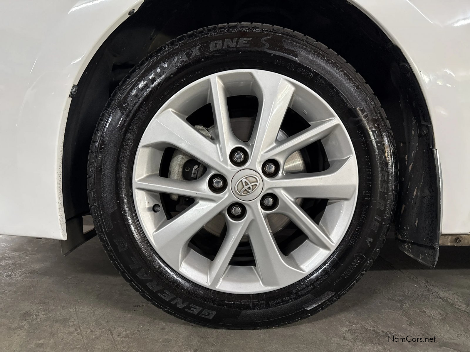 2014 Toyota Corolla photo 15