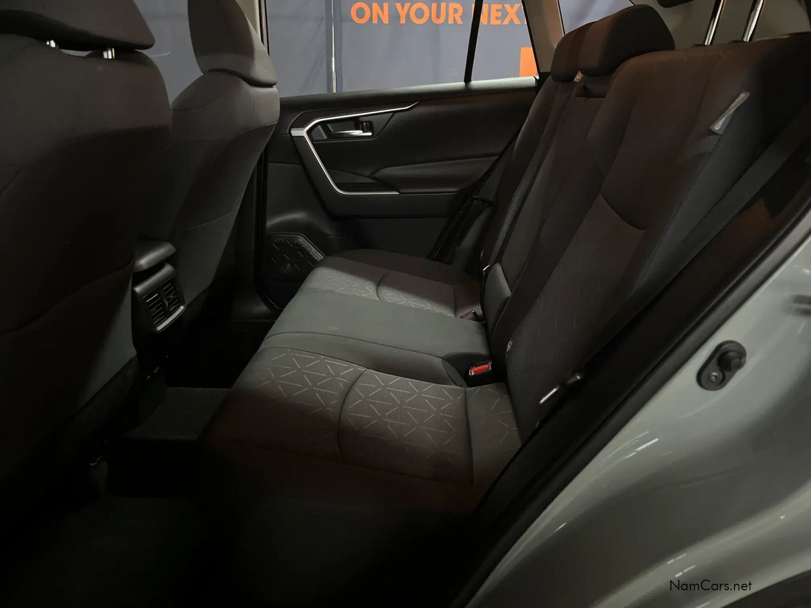 2021 Toyota Rav4 photo 14