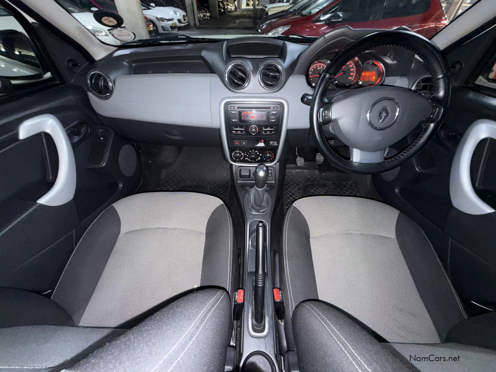 2016 Renault Duster photo 15