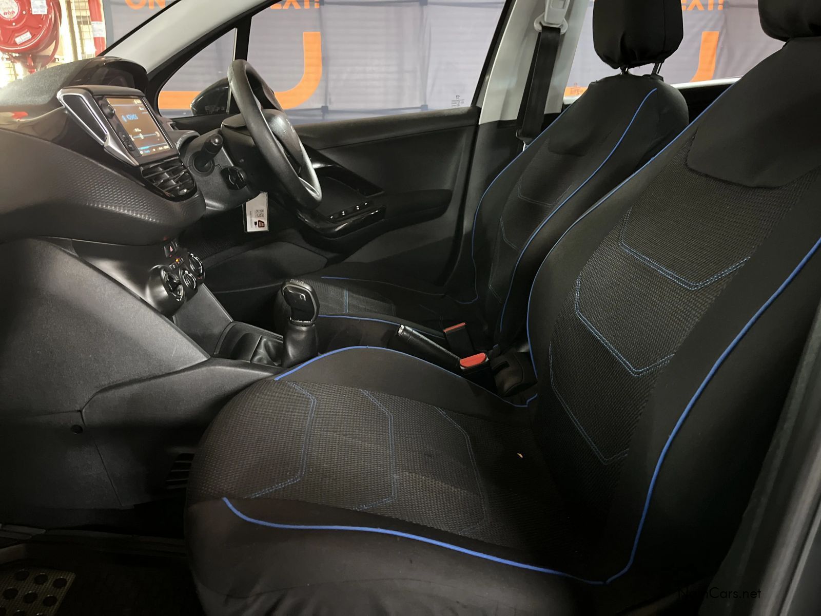 2019 Peugeot 208 photo 14