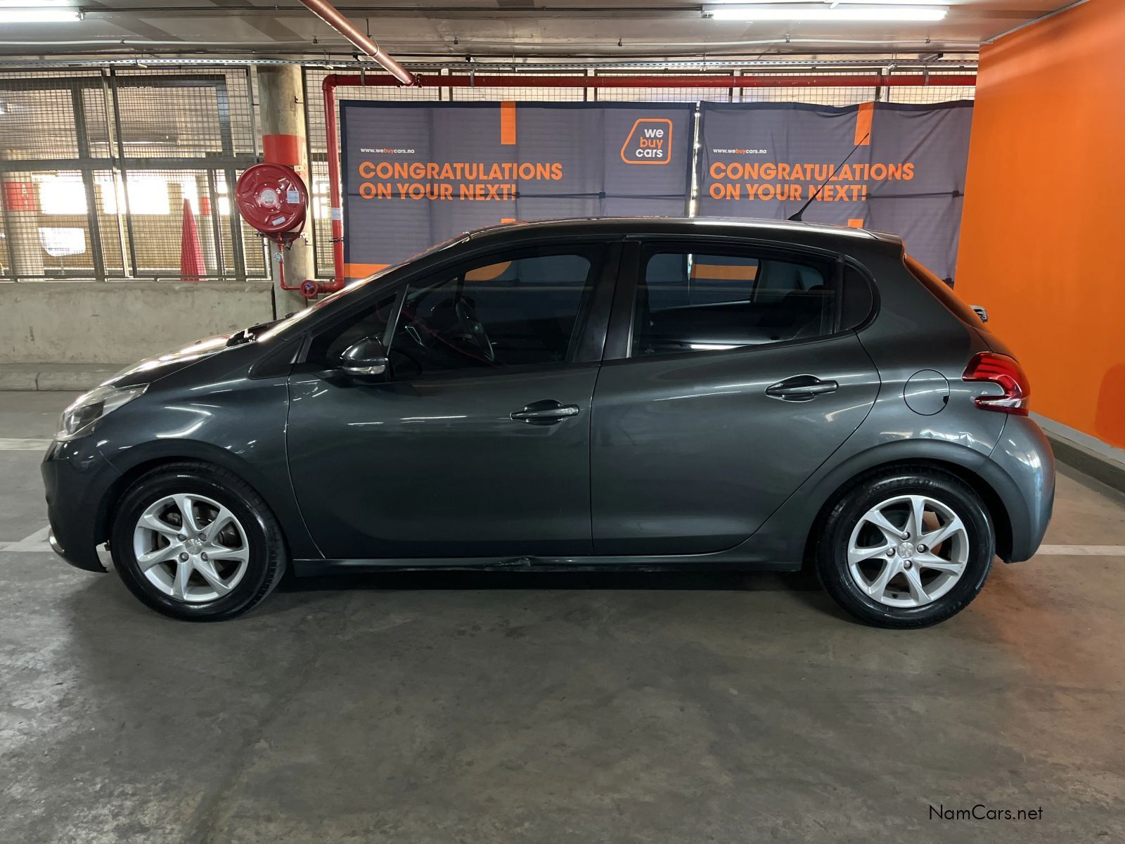 2019 Peugeot 208 photo 2